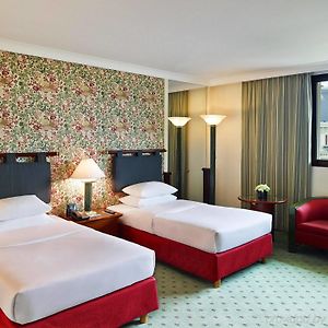 Deluxe Zimmer mit zwei Einzelbetten